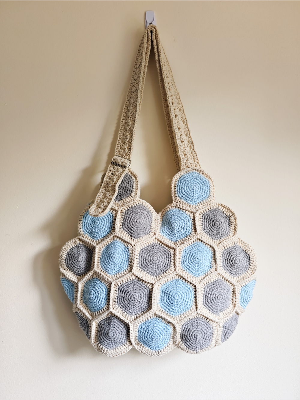 Handmade Crochet Shoulder Bag, Boho Purse - Picture 3 of 12